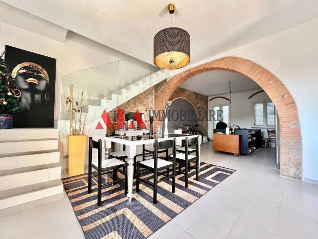 Villa Indipendente in vendita a Bientina, Toscana