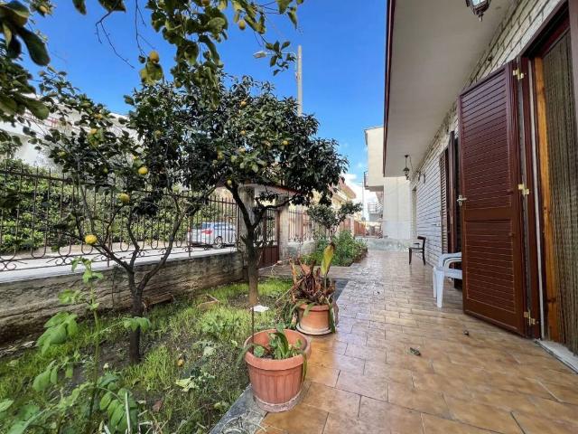 Villa Indipendente in vendita a Binetto, Bari