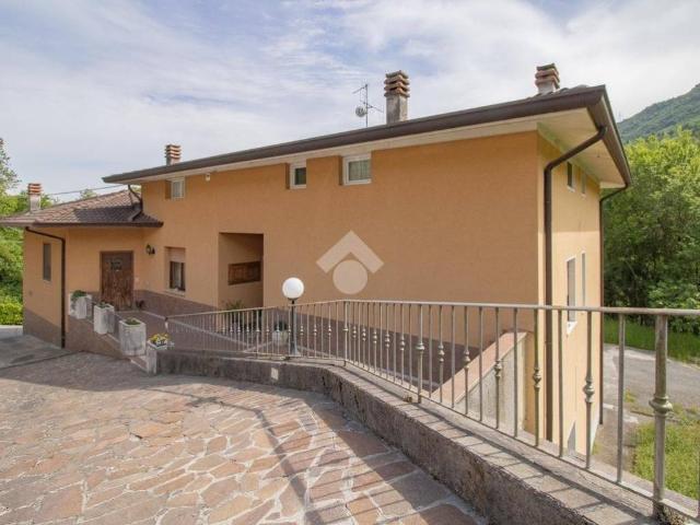 Villa Indipendente in vendita a Comunità montana della Valle Sabbia, Bione