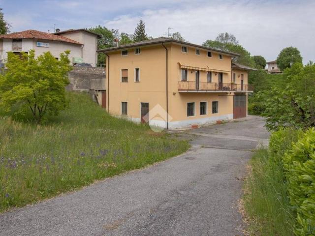Villa Indipendente in vendita a Comunità montana della Valle Sabbia, Bione