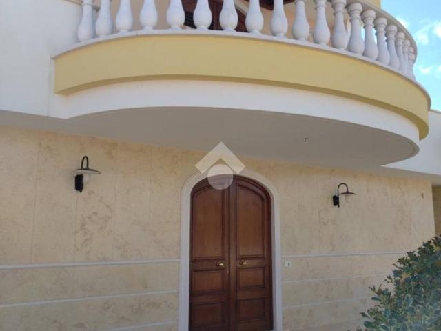 Villa Indipendente in vendita a Puglia, Barletta-andria-trani