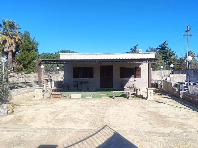 Villa Indipendente in vendita a Puglia, Barletta-andria-trani