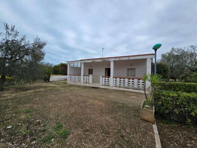 Villa Indipendente in vendita a Puglia, Barletta-andria-trani