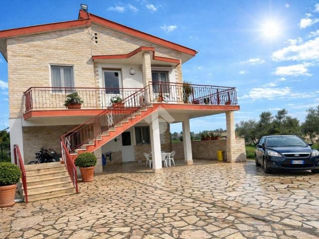 Villa Indipendente in vendita a Puglia, Barletta-andria-trani