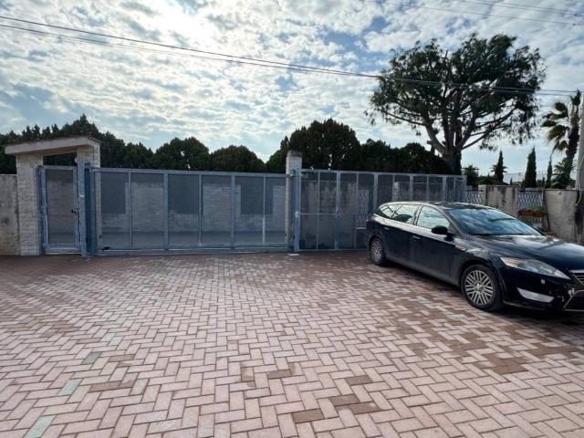 Villa Indipendente in vendita a Puglia, Barletta-andria-trani