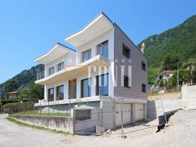 Villa Indipendente in vendita a Comunità Montana del Piambello, Bisuschio