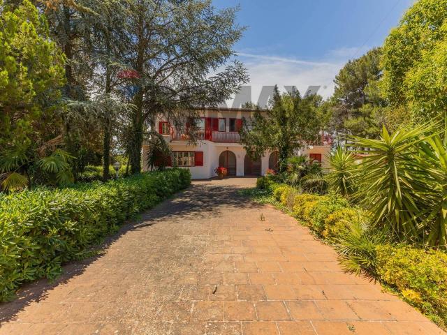 Villa Indipendente in vendita a Mariotto, Puglia