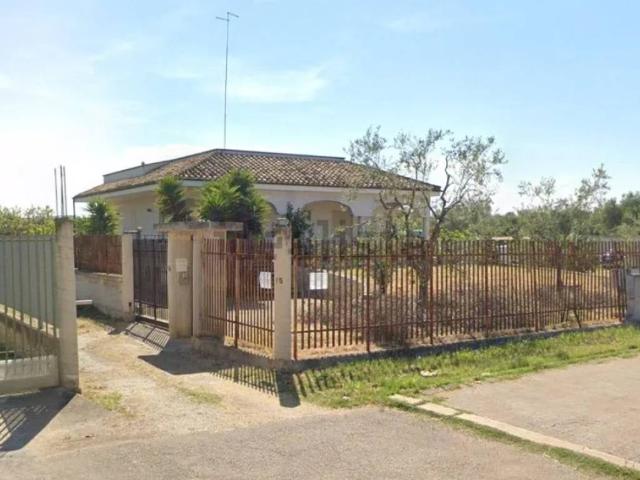 Villa Indipendente in vendita a Zona Artigianale di Bitonto, Bitonto