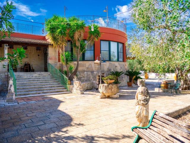 Villa Indipendente in vendita a Contrada Randa, Puglia