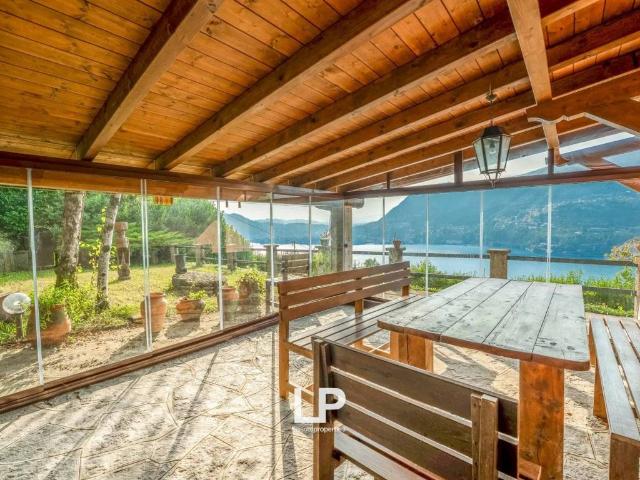 Villa Indipendente in vendita a Il Francese, Blevio