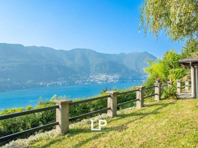 Villa Indipendente in vendita a Il Francese, Blevio