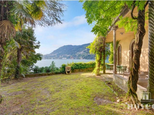 Villa Indipendente in vendita a Il Francese, Blevio