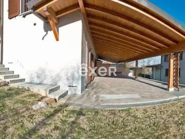 Villa Schiera in vendita a Bobbio, Reggio Emilia