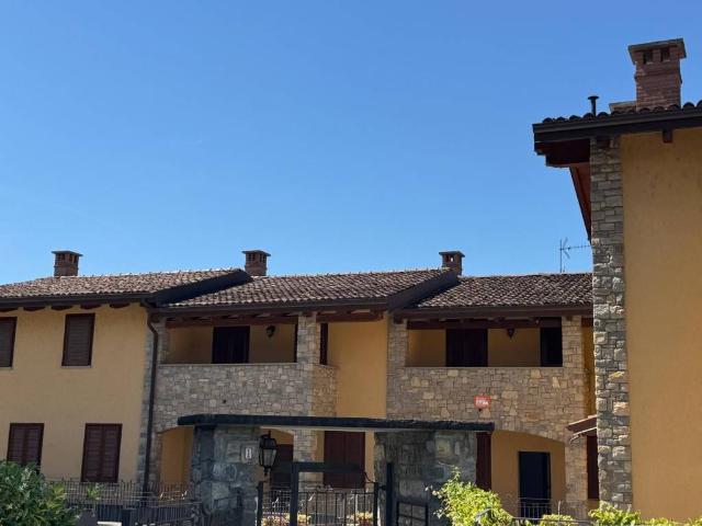 Villa Indipendente in vendita a Cascina Balzago, Bobbio