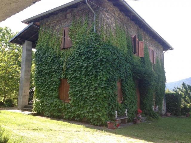 Villa Indipendente in vendita a Cascina Balzago, Bobbio