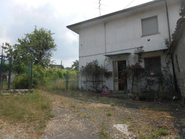 Villa Indipendente in vendita a Bobbio, Reggio Emilia