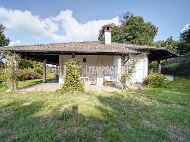Villa Indipendente in vendita a Rogorella, Bodio Lomnago