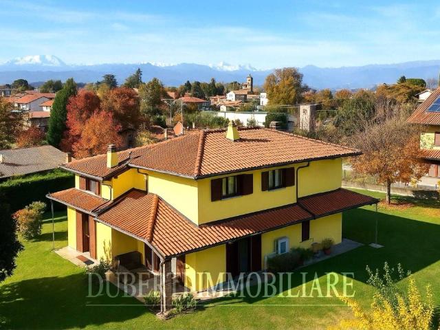 Villa Indipendente in vendita a Bodio Lomnago, Lombardia