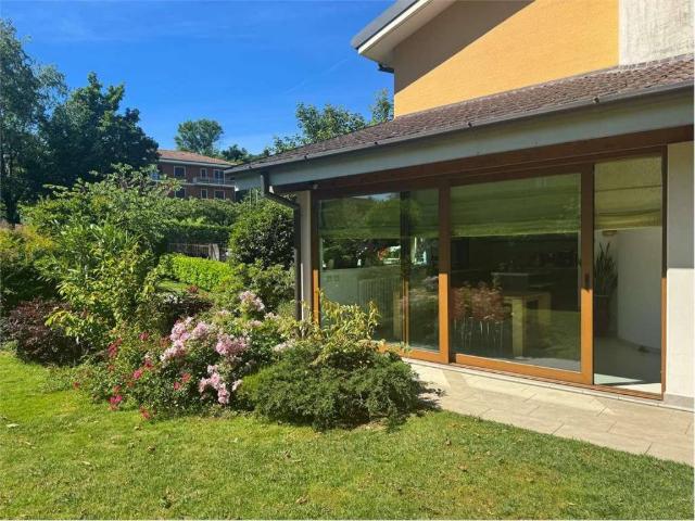 Villa Indipendente in vendita a Bodio Lomnago, Lombardia
