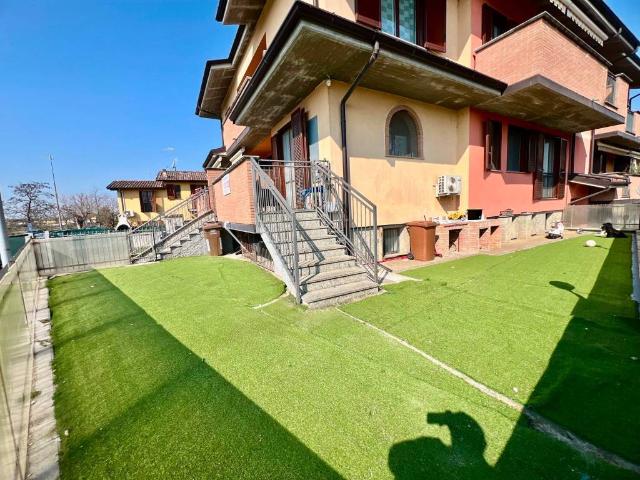 Villa Indipendente in vendita a Boffalora D'adda, Lombardia