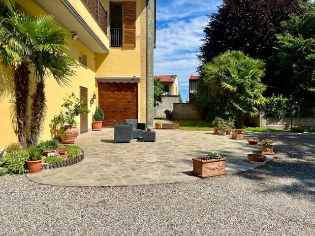 Villa Indipendente in vendita a Boffalora Sopra Ticino, Lombardia