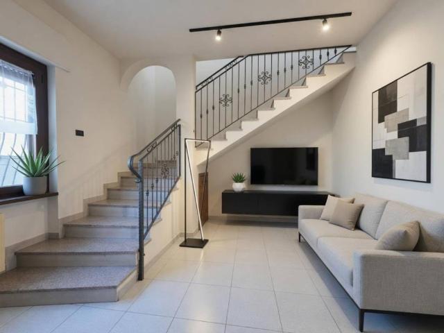 Villa Indipendente in vendita a Boffalora Sopra Ticino, Lombardia