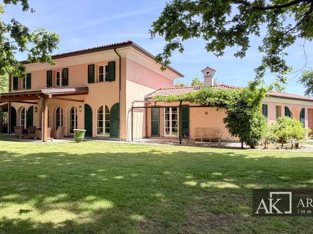 Villa Indipendente in vendita a Piemonte, Novara