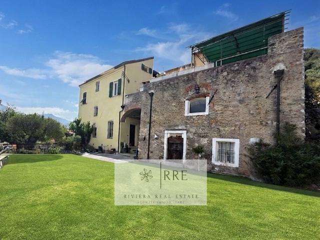 Villa Indipendente in vendita a Boissano, Liguria
