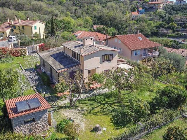 Villa Indipendente in vendita a Boissano, Liguria