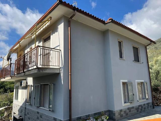 Villa Indipendente in vendita a Boissano, Liguria