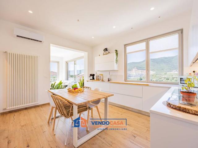 Villa Indipendente in vendita a Boissano, Liguria