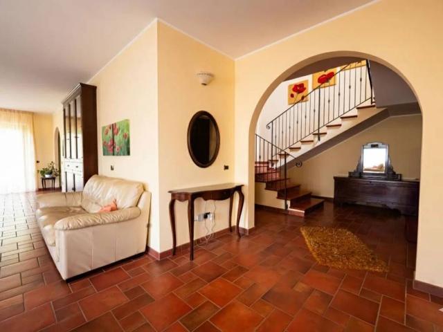 Villa Indipendente in vendita a Bojano, Molise