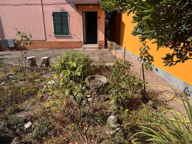 Villa Indipendente in vendita a Bolano, Liguria