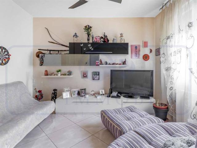 Villa Indipendente in vendita a Bollate, Lombardia
