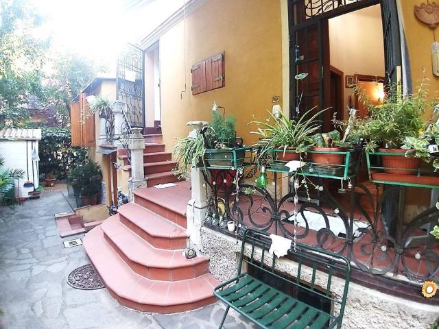 Villa Indipendente in vendita a Porto-Saragozza, Bologna