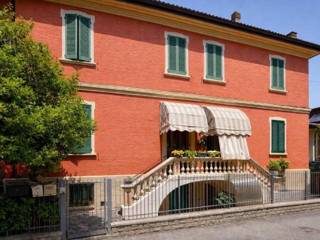Villa Indipendente in vendita a San Donato-San Vitale, Bologna