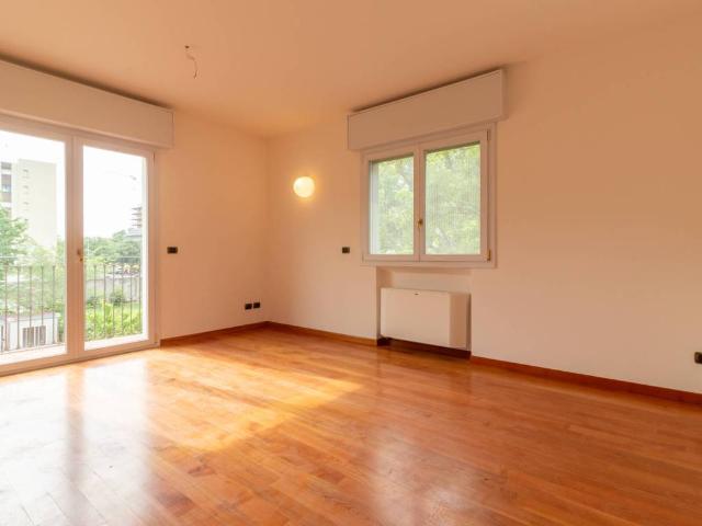 Villa Indipendente in vendita a Casteldebole, Bologna