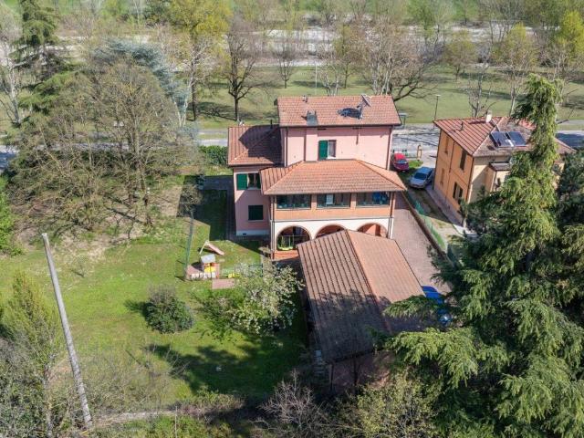 Villa Indipendente in vendita a Osservanza, Bologna