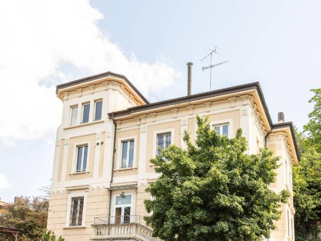 Villa Indipendente in vendita a Santo Stefano, Bologna