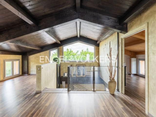 Villa Indipendente in vendita a Dozza, Bologna