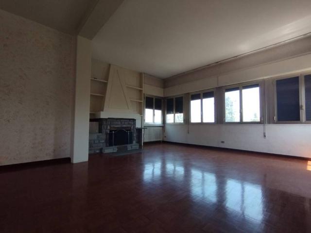 Villa Indipendente in vendita a Monte Donato, Bologna