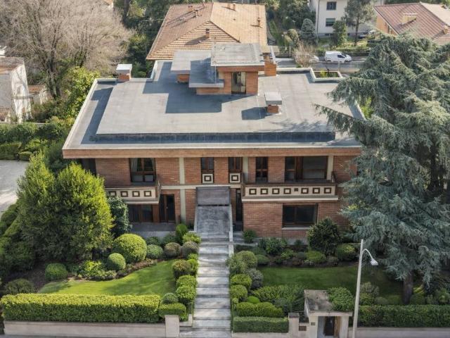 Villa Indipendente in vendita a Monte Donato, Bologna
