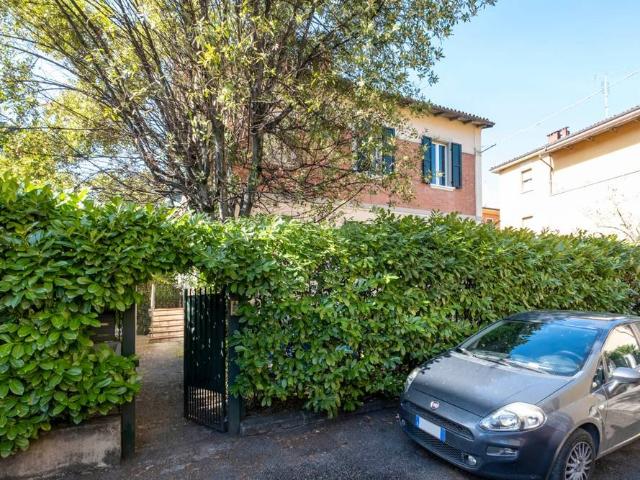 Villa Indipendente in vendita a Monte Donato, Bologna
