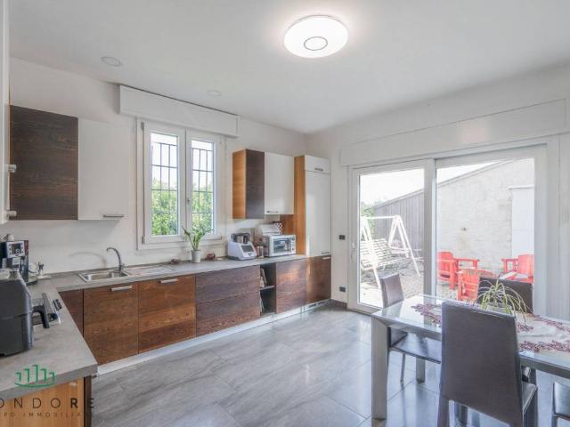 Villa Indipendente in vendita a Unione Terre di Pianura, Bologna
