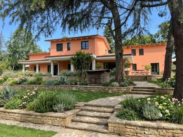 Villa Indipendente in vendita a Bologna, Reggio Emilia