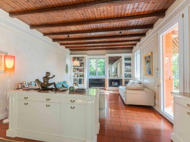 Villa Indipendente in vendita a Porto-Saragozza, Bologna