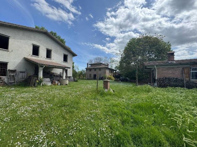Villa Indipendente in vendita a Dozza, Bologna