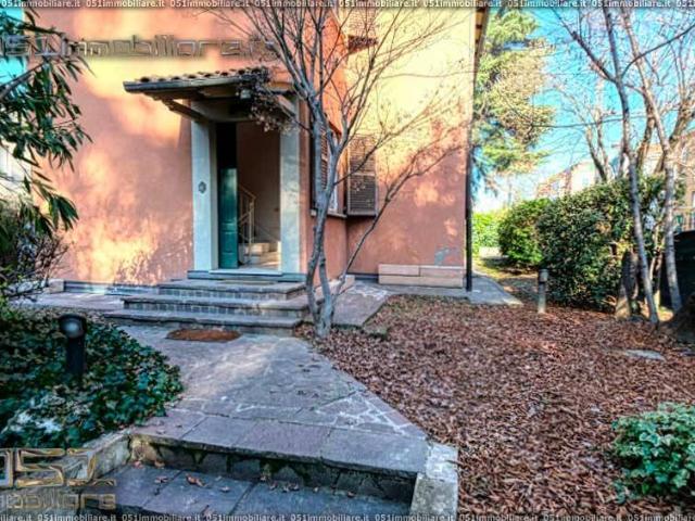 Villa Indipendente in vendita a Monte Donato, Bologna