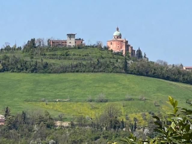 Villa Indipendente in vendita a Santo Stefano, Bologna