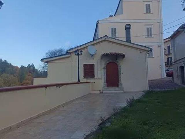 Villa Indipendente in vendita a Gesseto, Bolognano